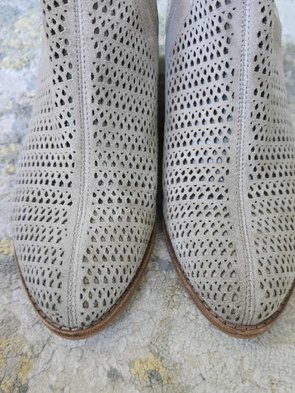 Vince Camuto Cinny's Perforated Taupe Suede Booties Women's Size 7